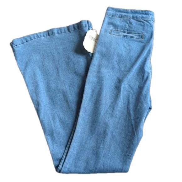 Altar'd State Light Indigo Wash High Rise Flare Blue Jeans Size M NWT Waist 27