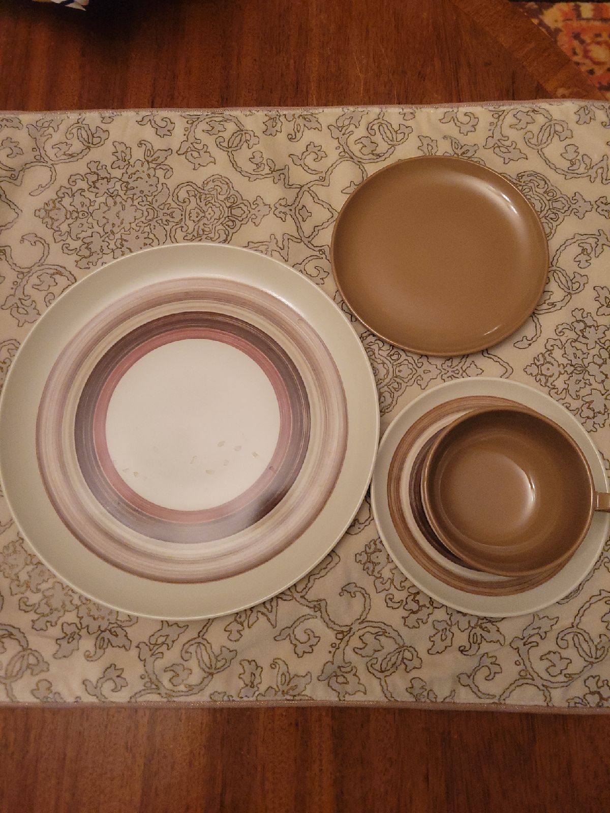 Vintage melmac place setting