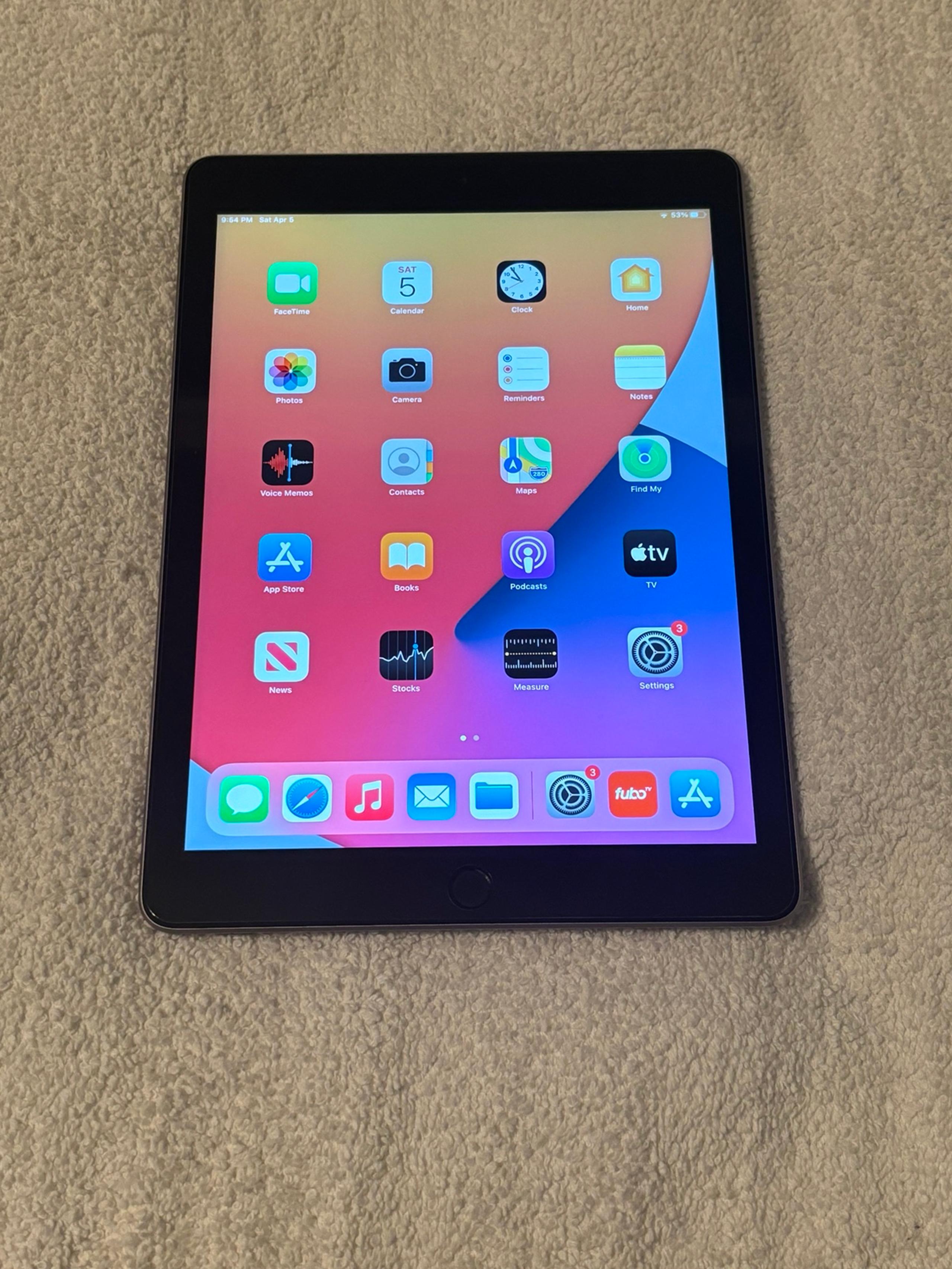 Apple iPad 5th generation - WiFi 32gb