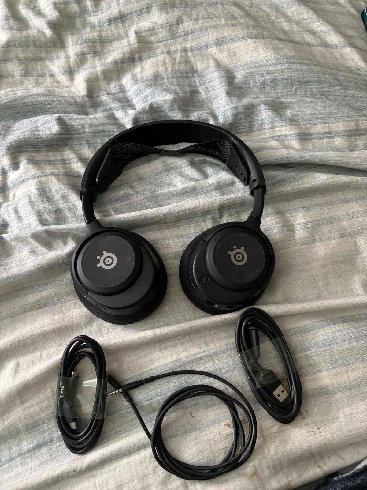 SteelSeries - Arctis Nova 3