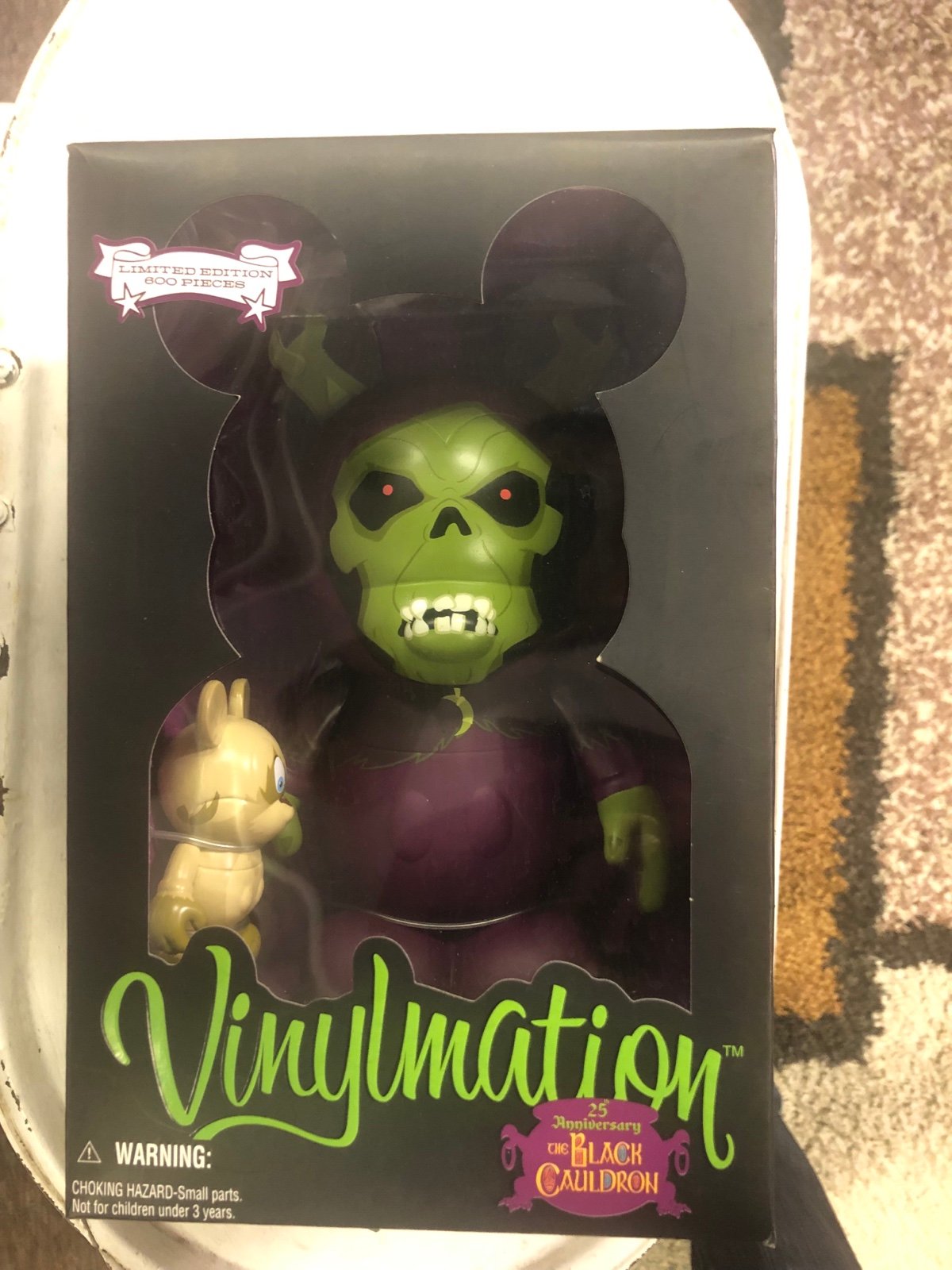 Vinylmation Limited 9 Black Cauldron Limited edition 600 Pieces