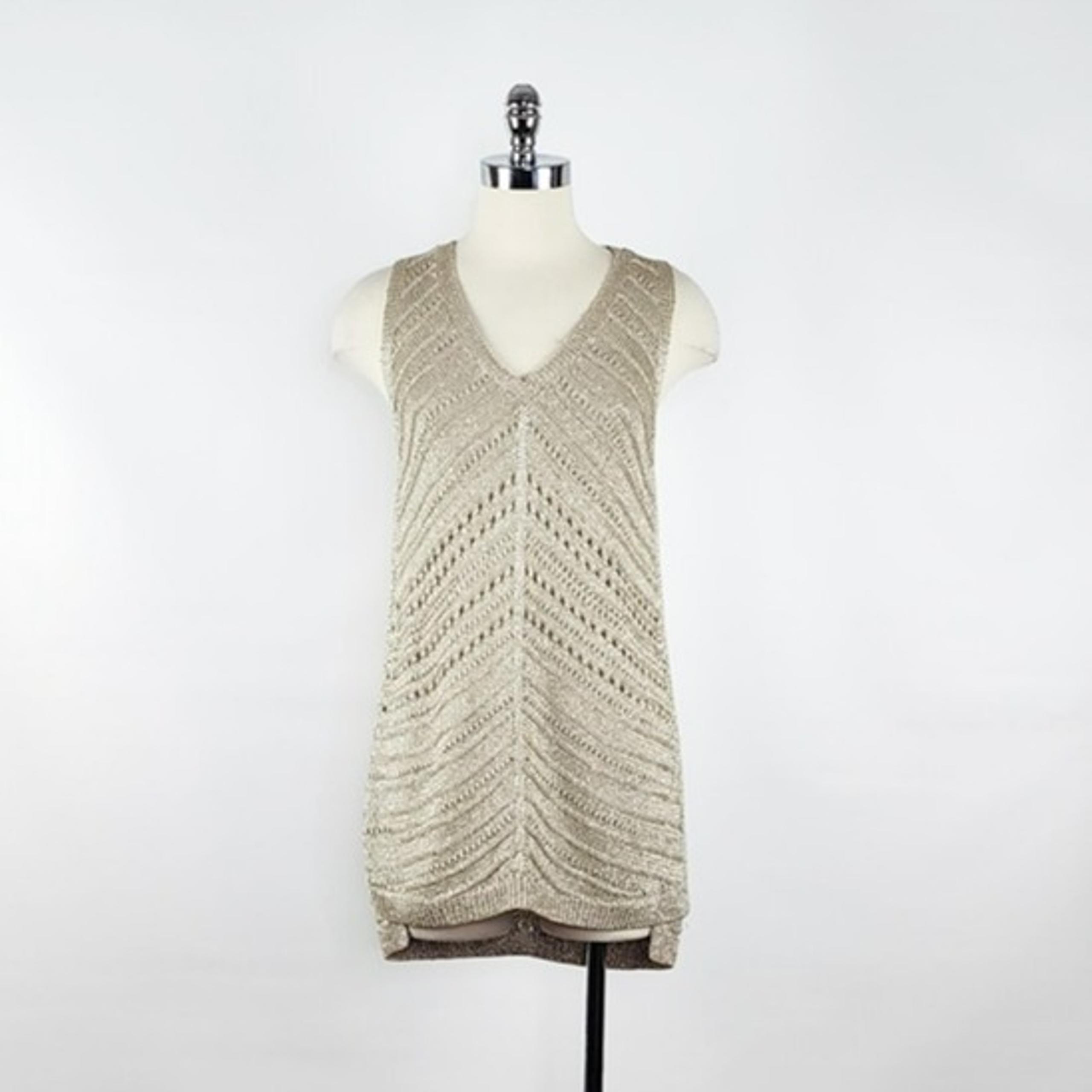 White House Black Market Gold V-Neck Loose Knit Top Women's Size S