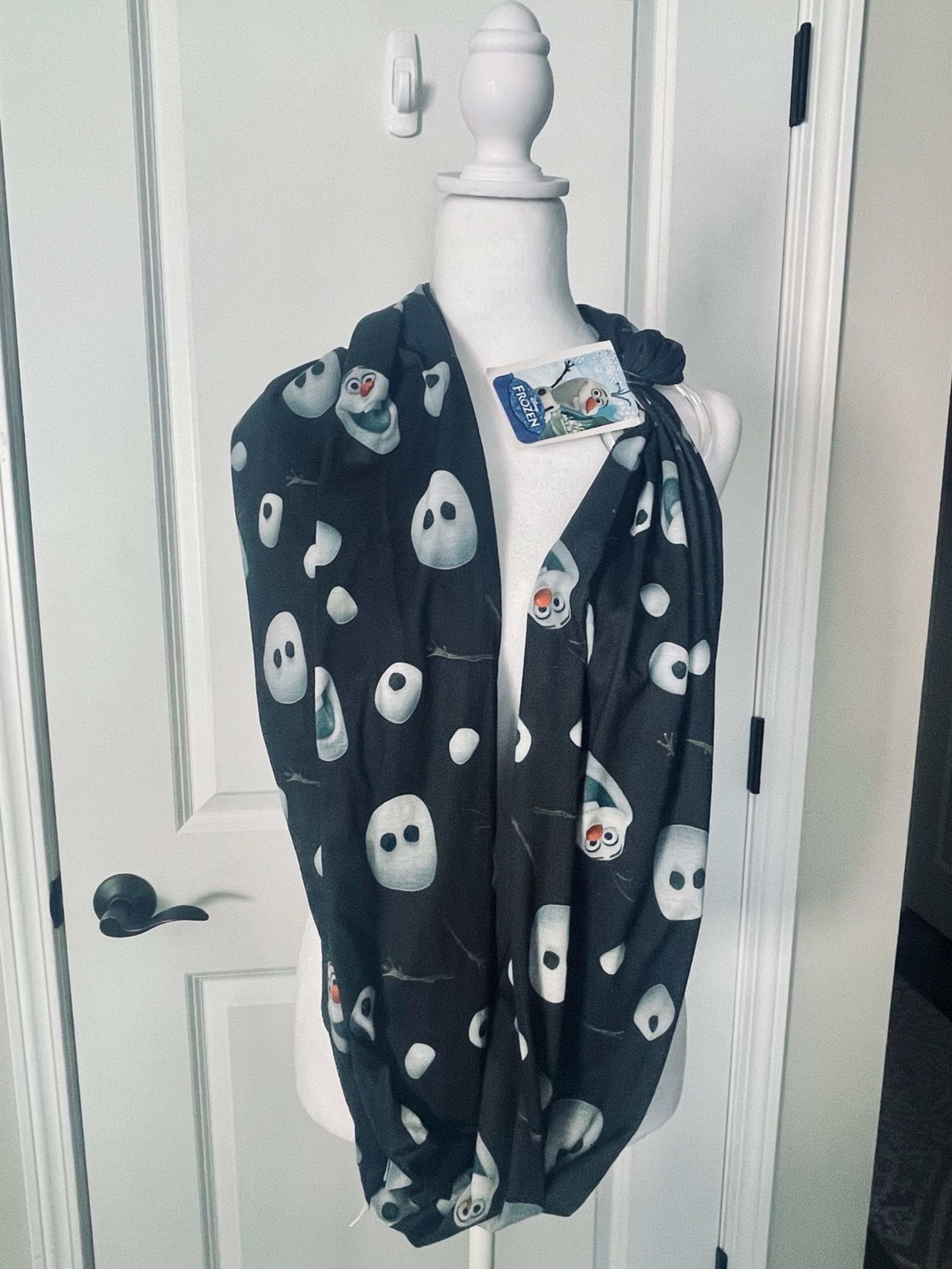 Frozen Fashion Scarf NWT