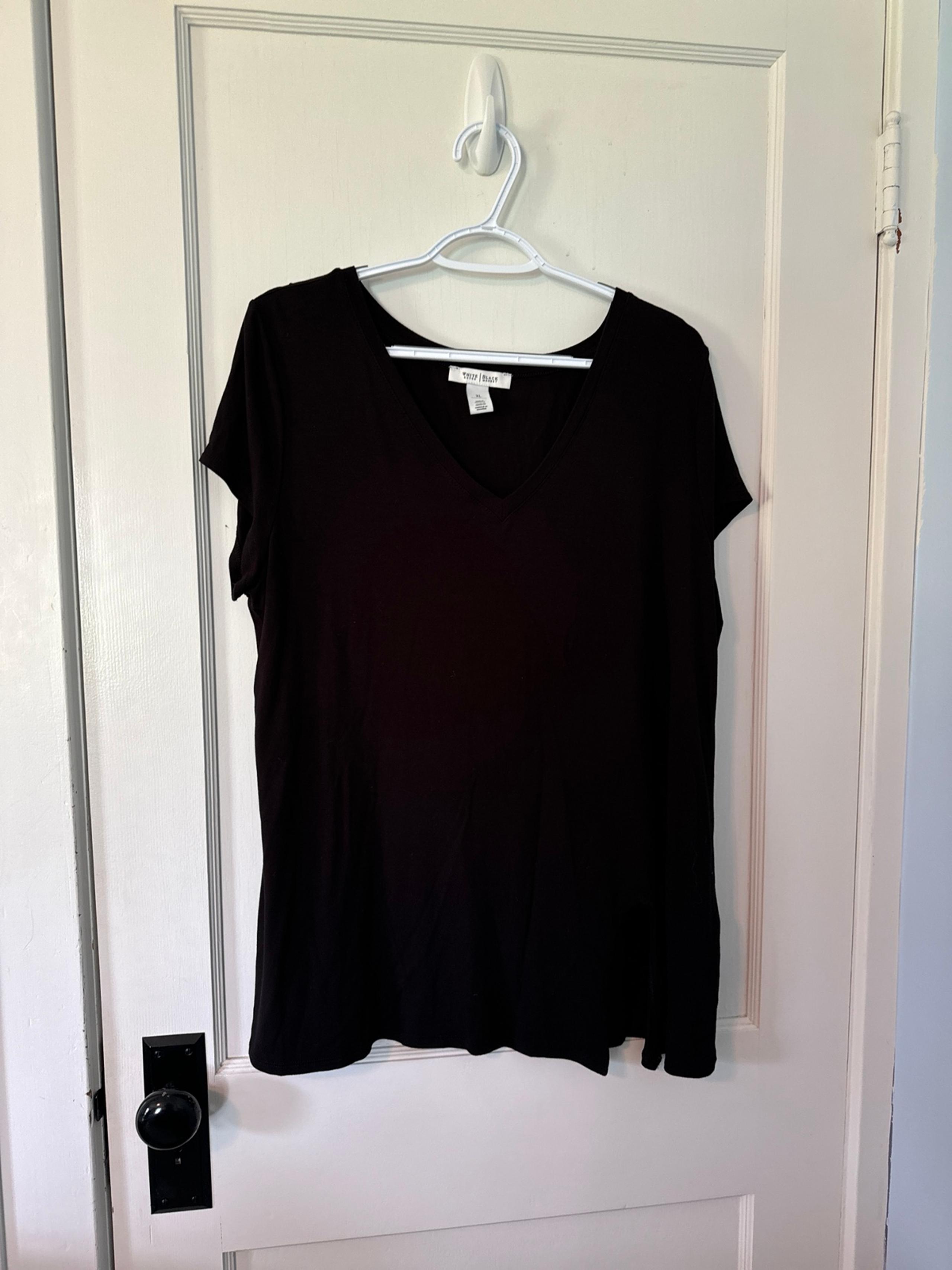 White House Black Market T Shirt