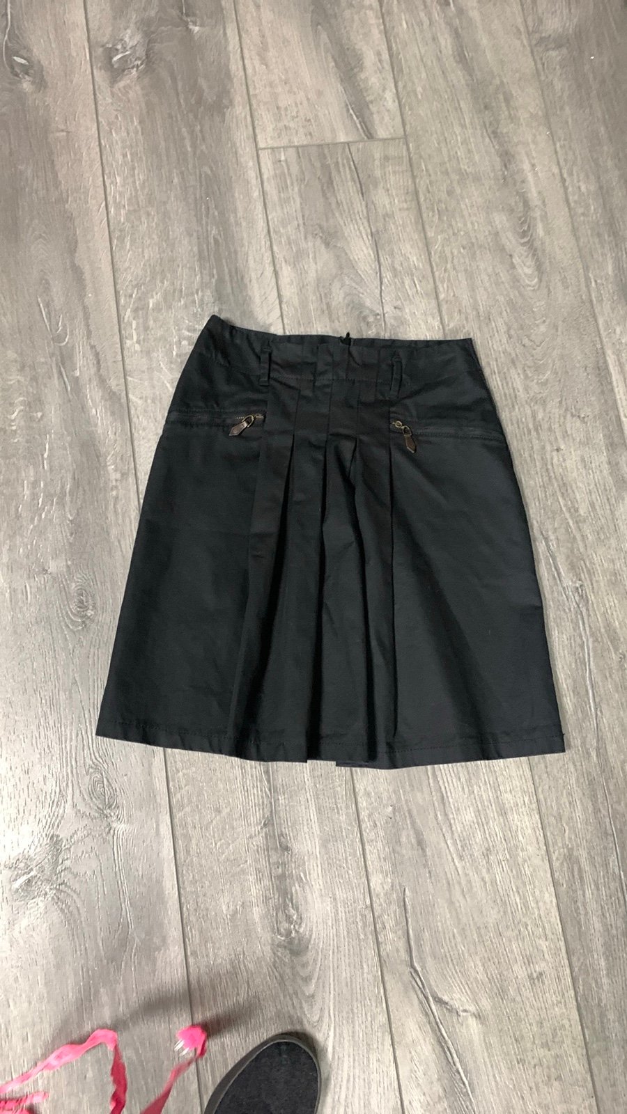 Zara Black Pleated Skirt Size XS. In excellent condition. Waist: 14” across fron