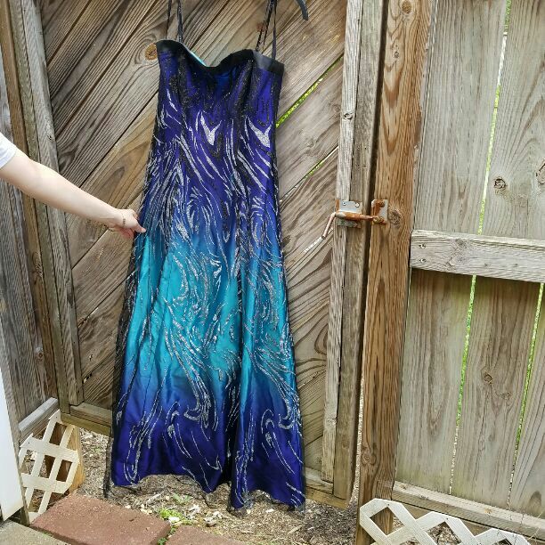 Evening Gown/ Prom Dress