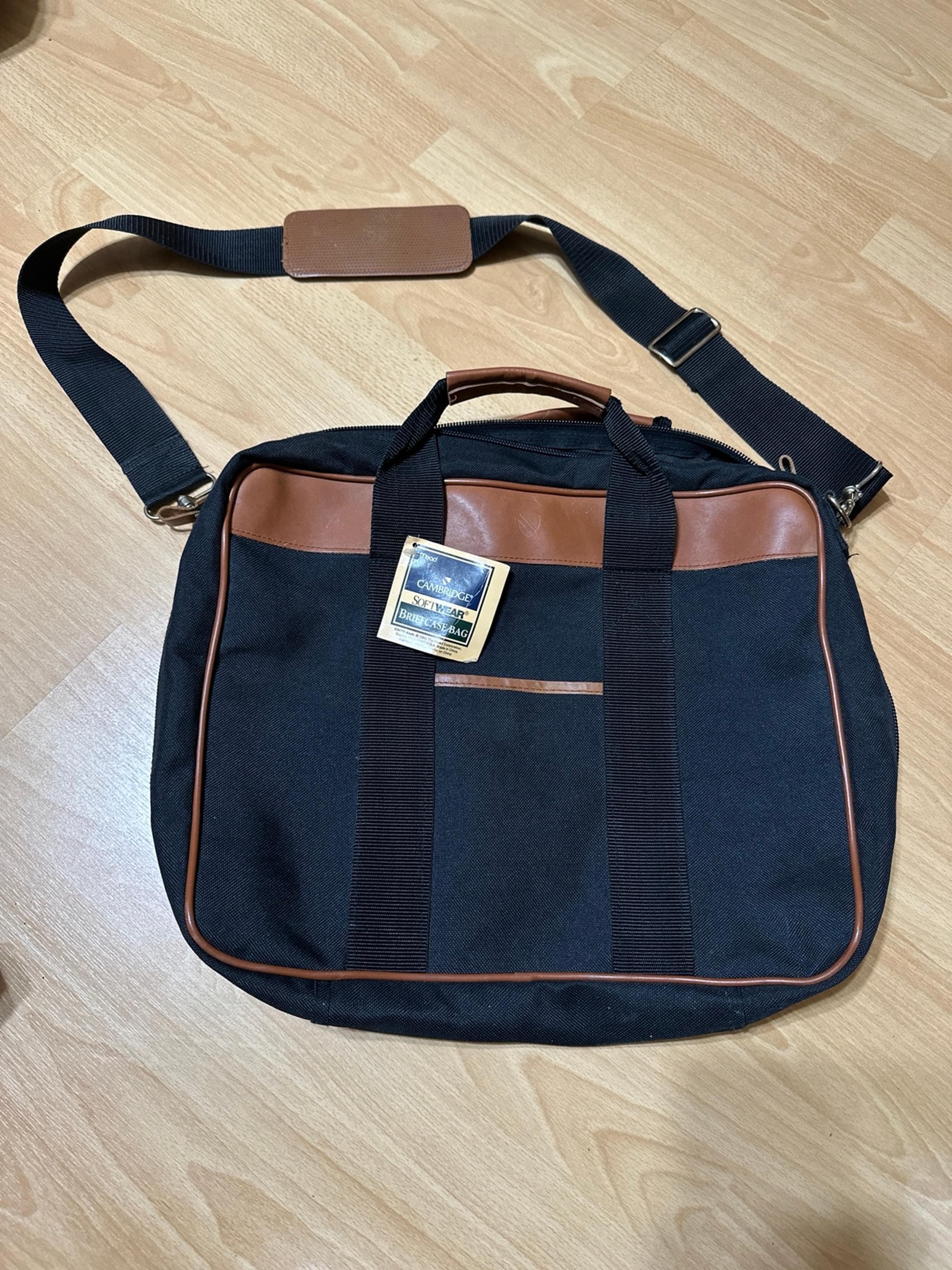 Mead Cambridge SoftWear Briefcase Bag Black & Genuine Leather Vintage 90s NWT
