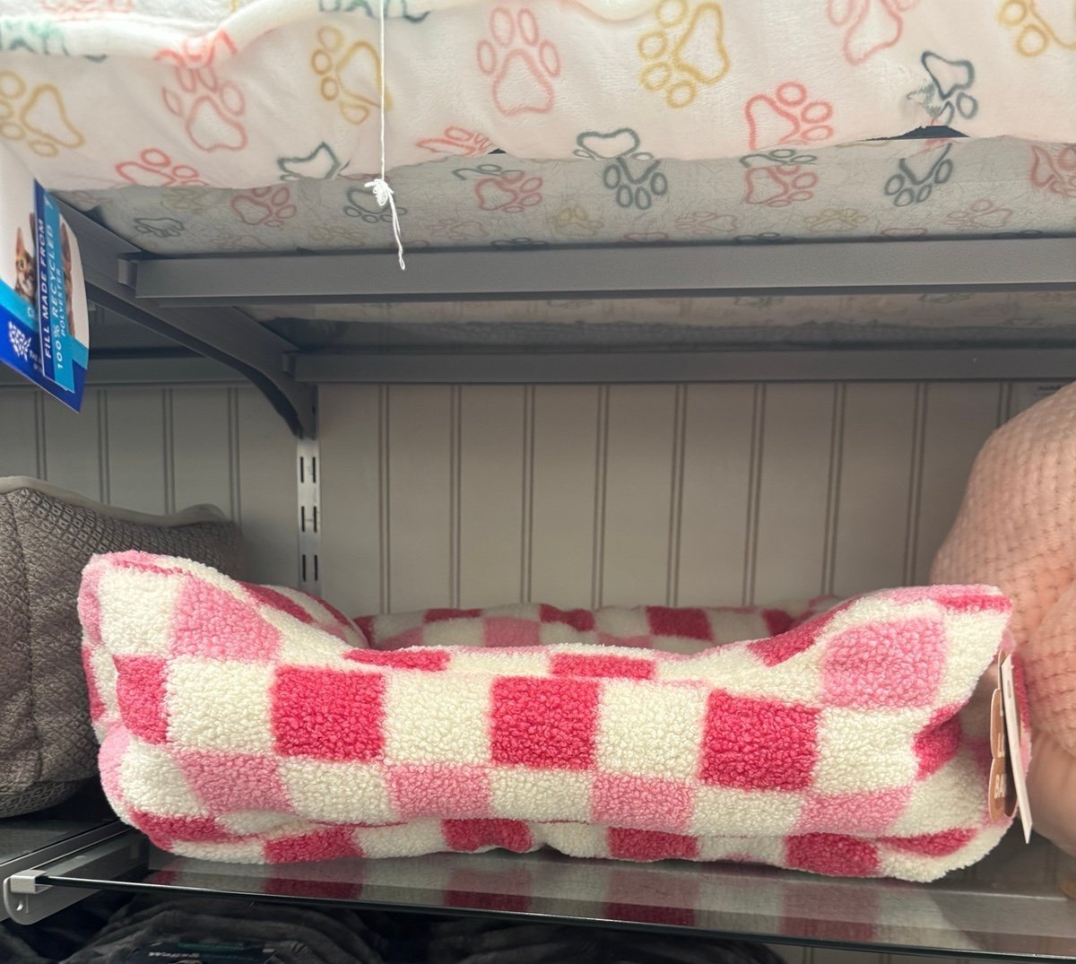 Checkered dog bed