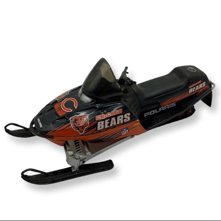 Rare ERTL POLARIS Snowmobile 1:18 Scale CHICAGO BEARS NFL 144/1250