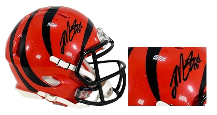 Joe Mixon Signed Cincinnati Bengals Speed Mini Football Helmet (JSA)