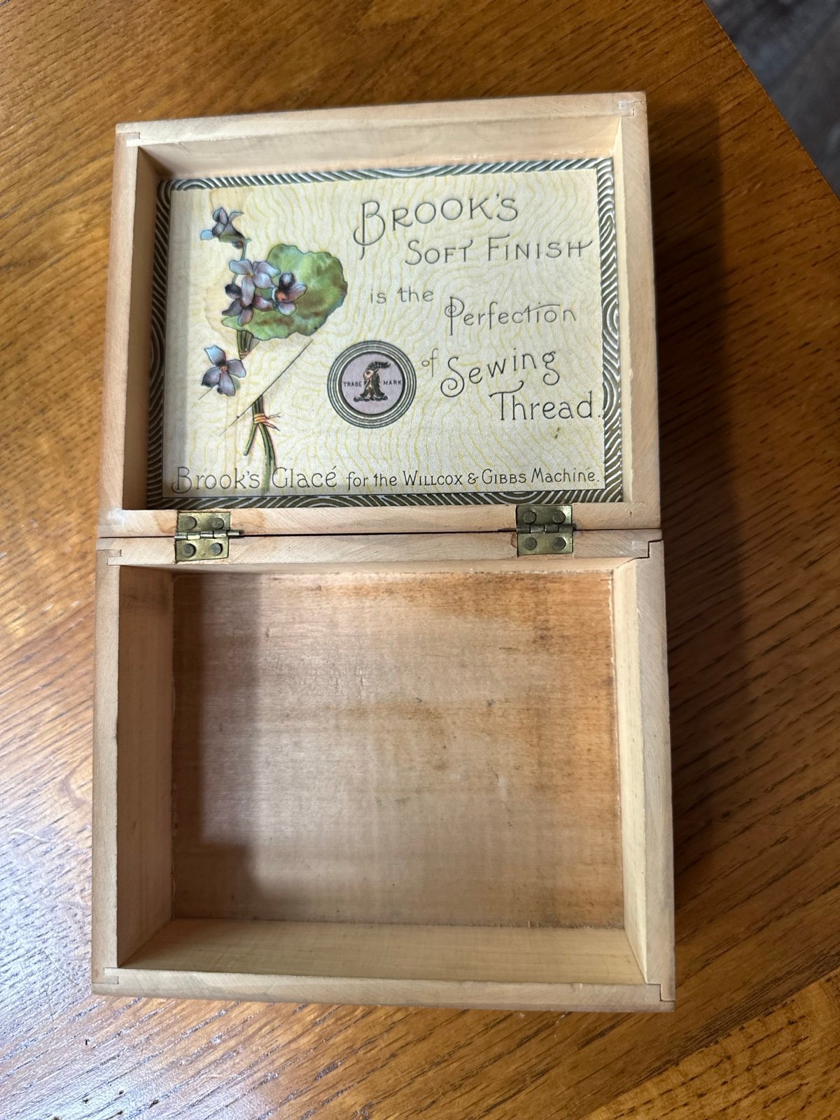Brooks Rare Antique Brooks Soft Finish Sewing Thread Small Wooden Box GUC