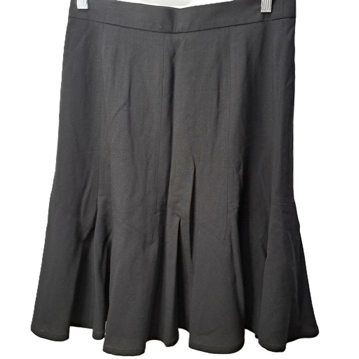 Escada Margaretha Ley Black 100% Wool Rock Skirt Size EUR-40 US-4 NEW