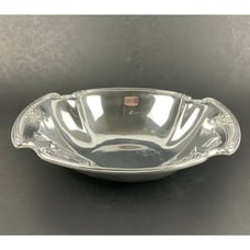 Wilton Armetale Belle Mont 12 inch Oval Serving Bowl Design By Juan Vela Studios
