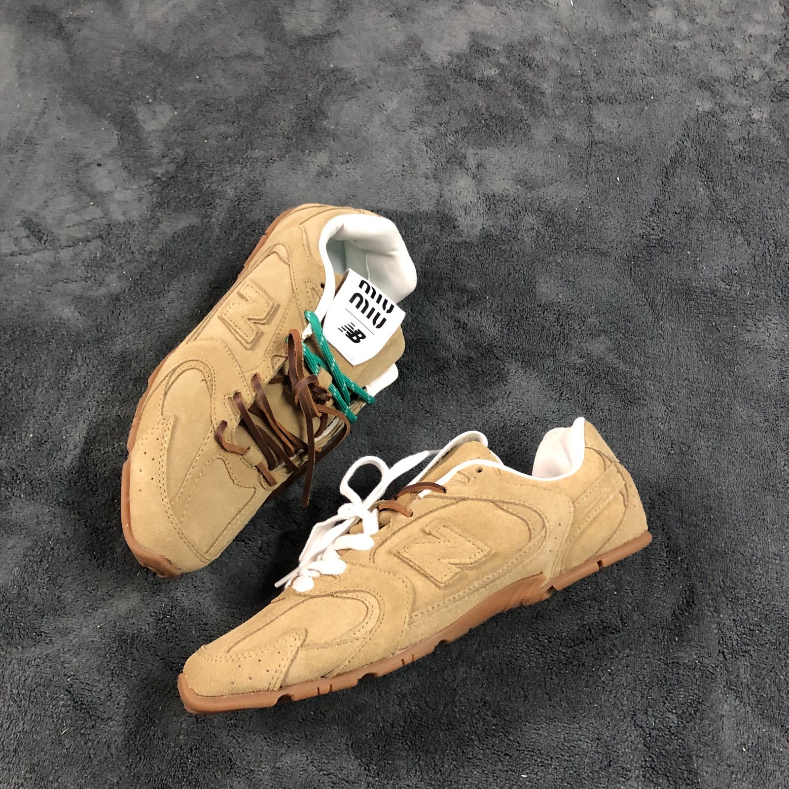 New Balance 530 Sneakers Size 7
