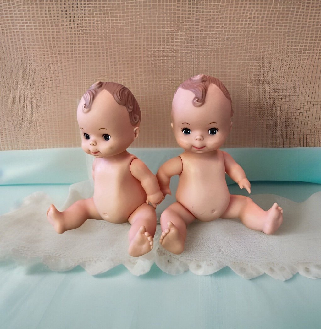 1980s Vintage Precious Playmates Pixie Twins 2 Baby Dolls Vinyl 6” Nude To Dress