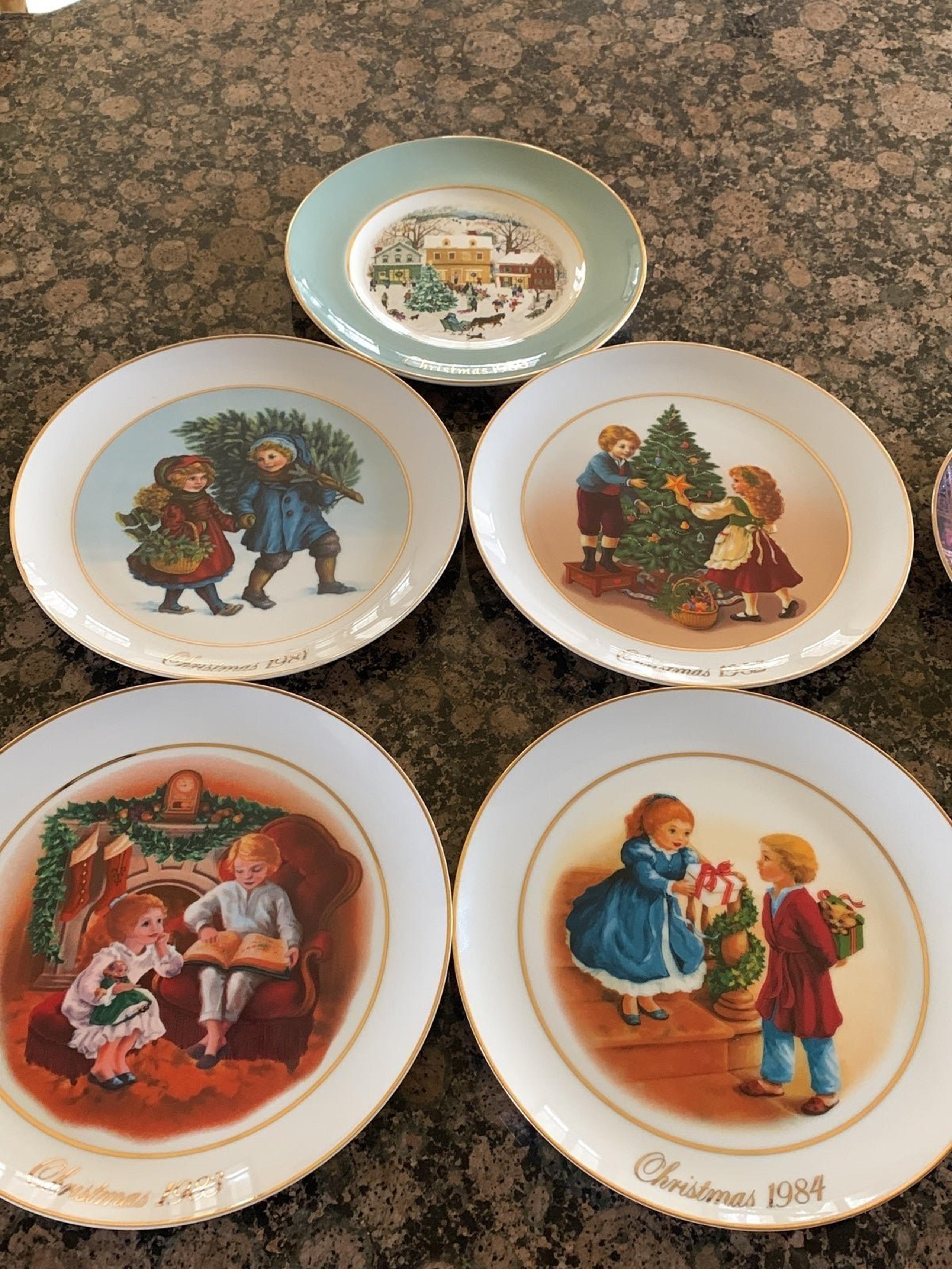 Avon vintage plates 9