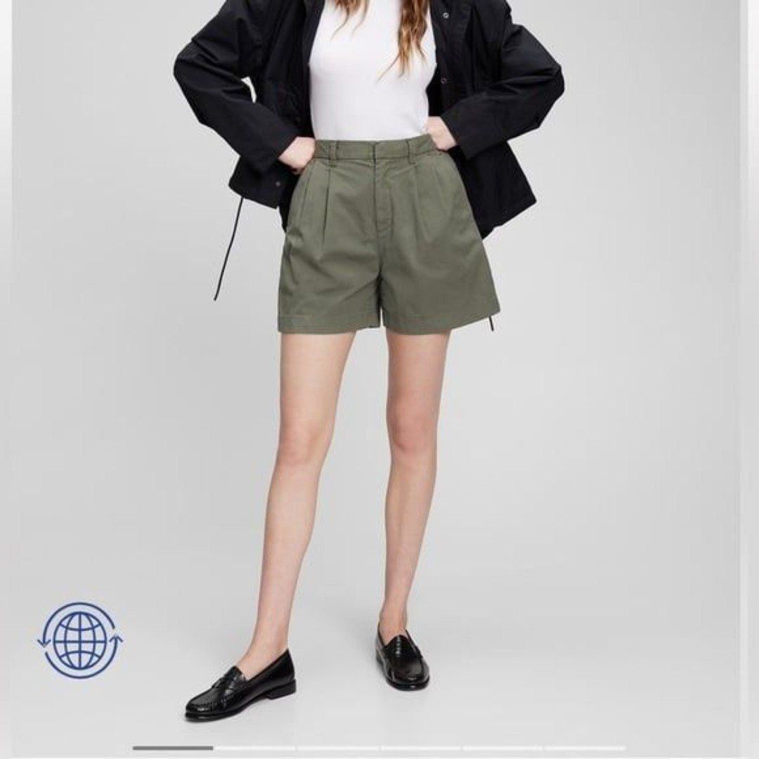 Gap High Rise Pleated Khaki Shorts