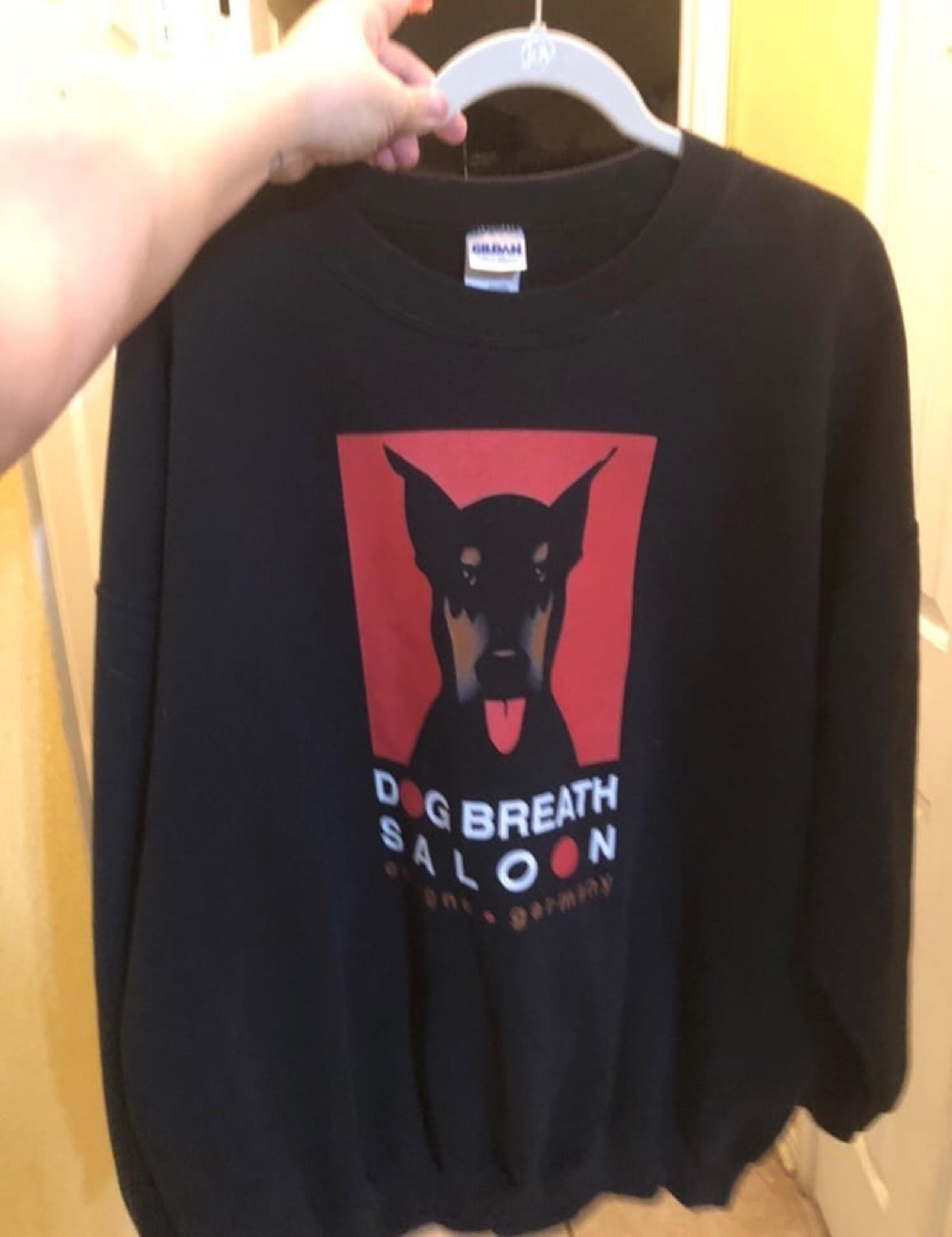 Dog breath salon in Germany sweater with a Doberman on the front 2xl rare