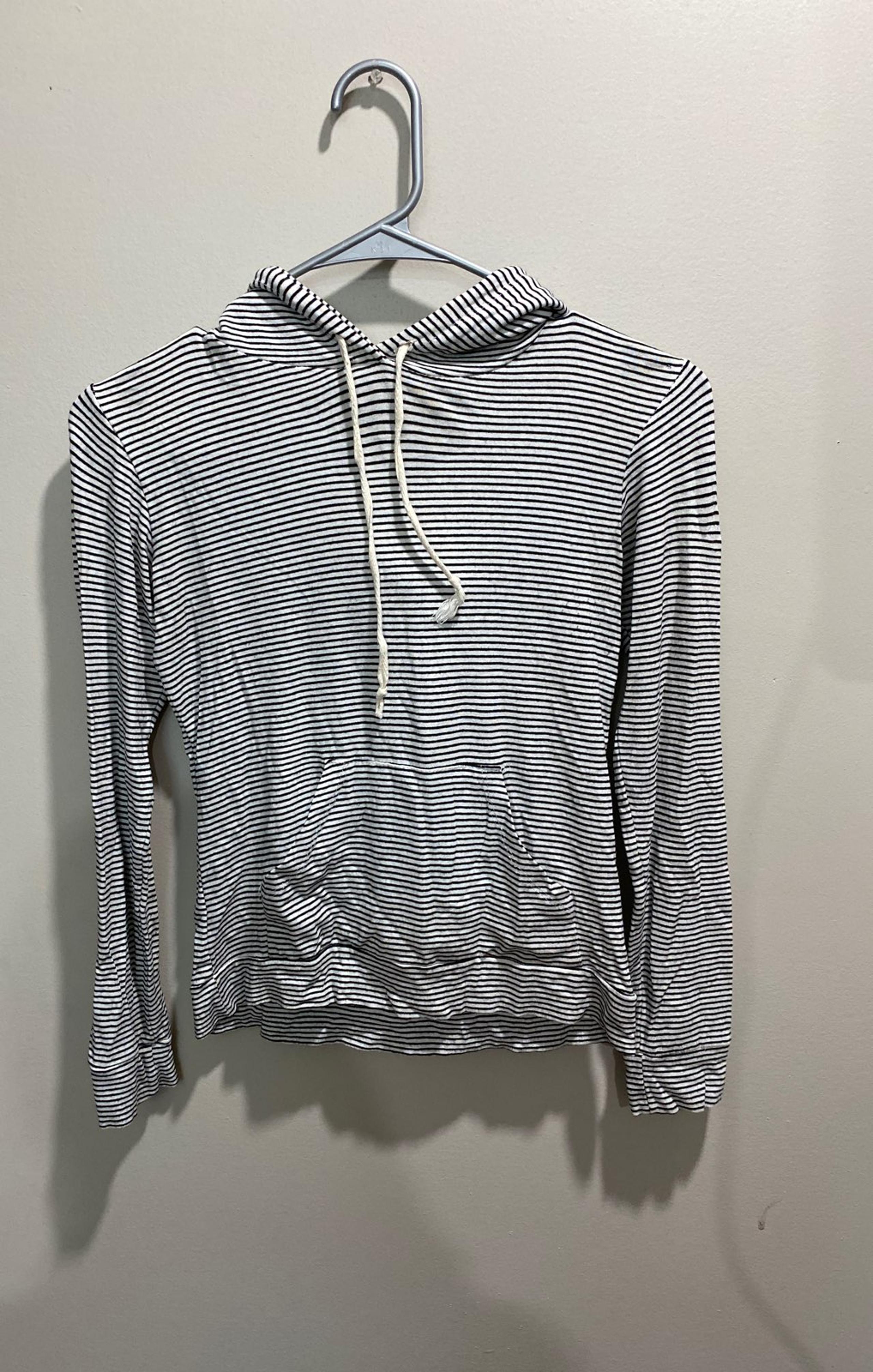 Light pullover