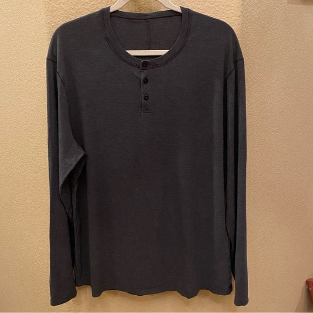 LULULEMON Men Blue Long Sleeve Top Size XL