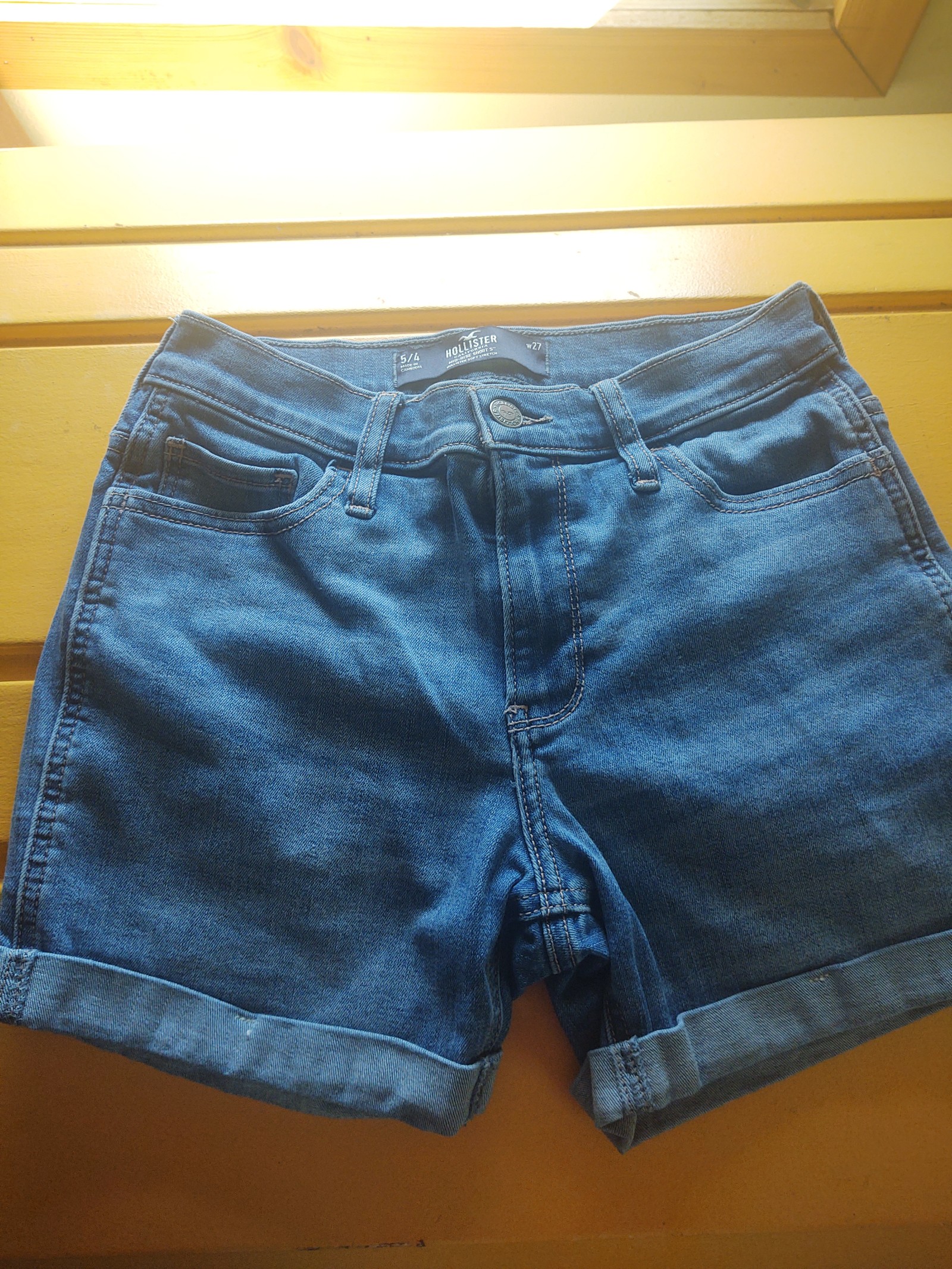 American Eagle 6 pair / Hollister 1 pair