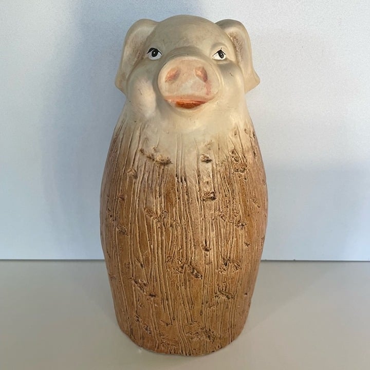 MANN Signed Studio Pottery Pig Piglet Shelf Decor 12 Brown Neutral Farmhouse