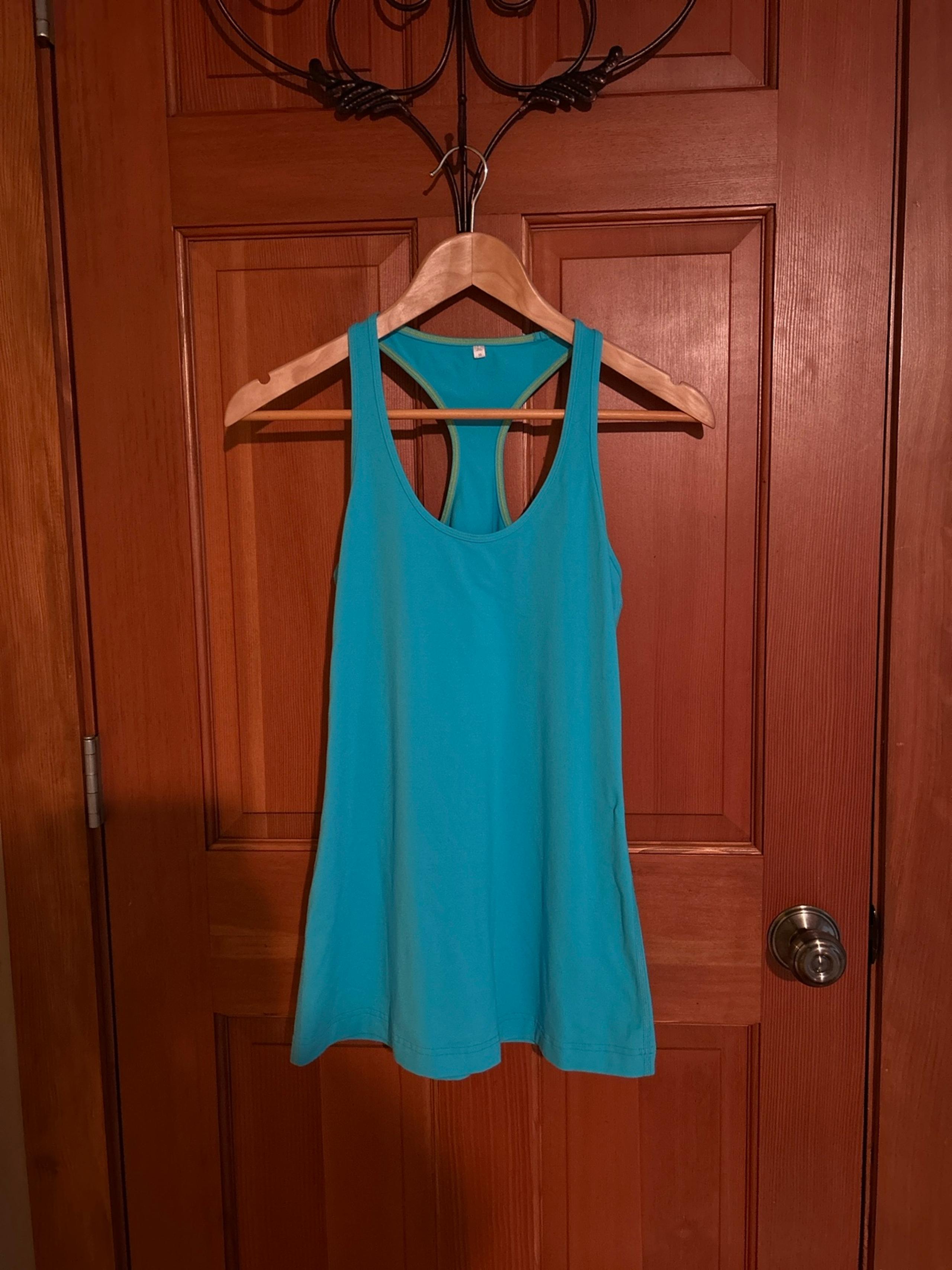 Lululemon Racerback Turquoise Blue Tank Top - Women’s Size 10