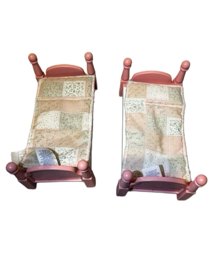 Little Tikes GRAND MANSION PINK BED SET & blankets❤️