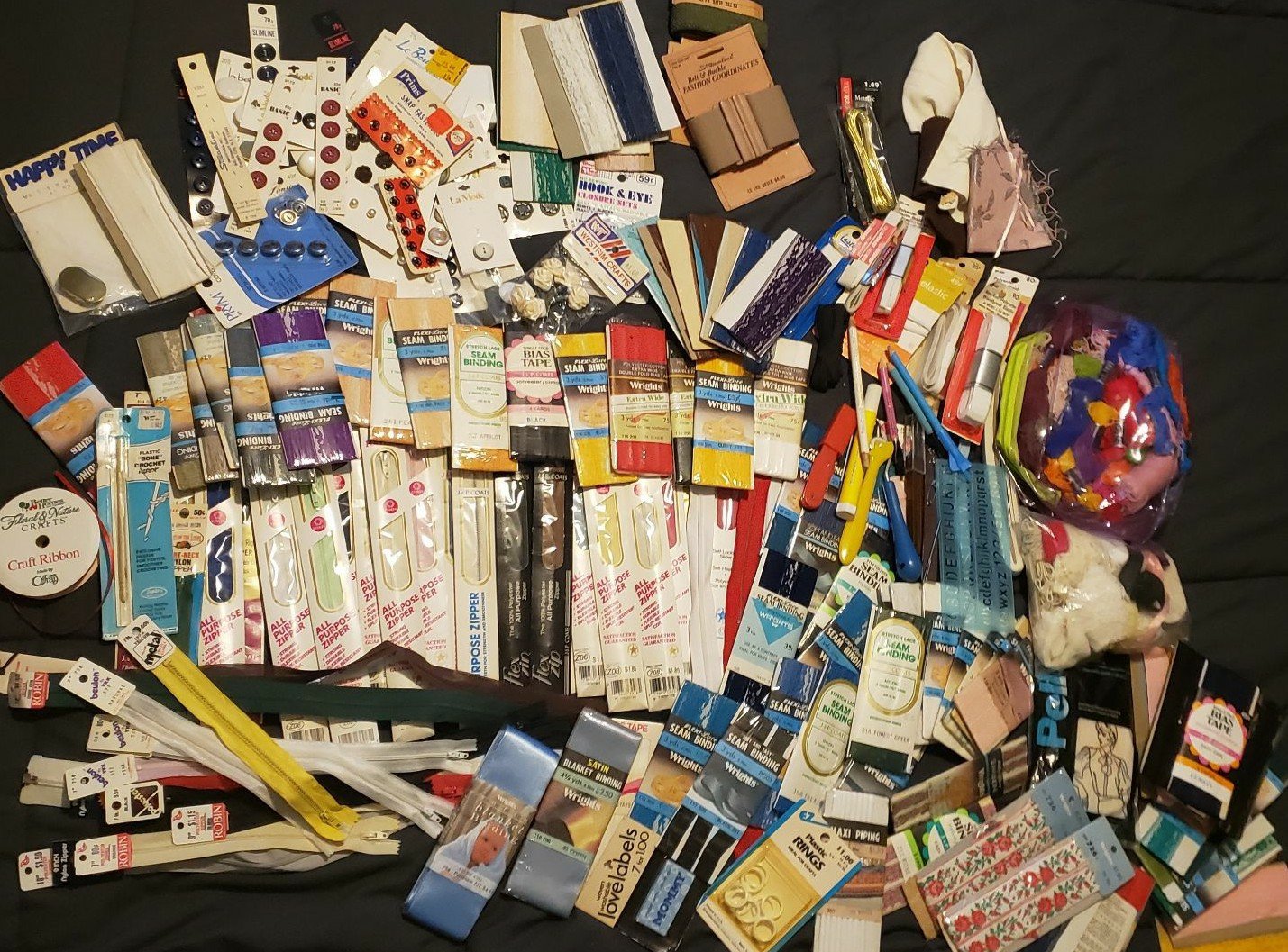 HUGE LOT OF CRAFTS, SEWING, BUTTON, ECT.