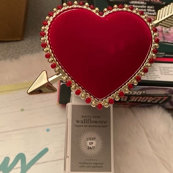 Heart Projector Wallflower