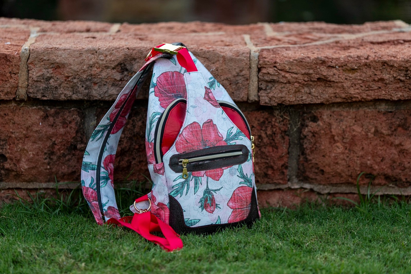 Poppy floral mini backpack