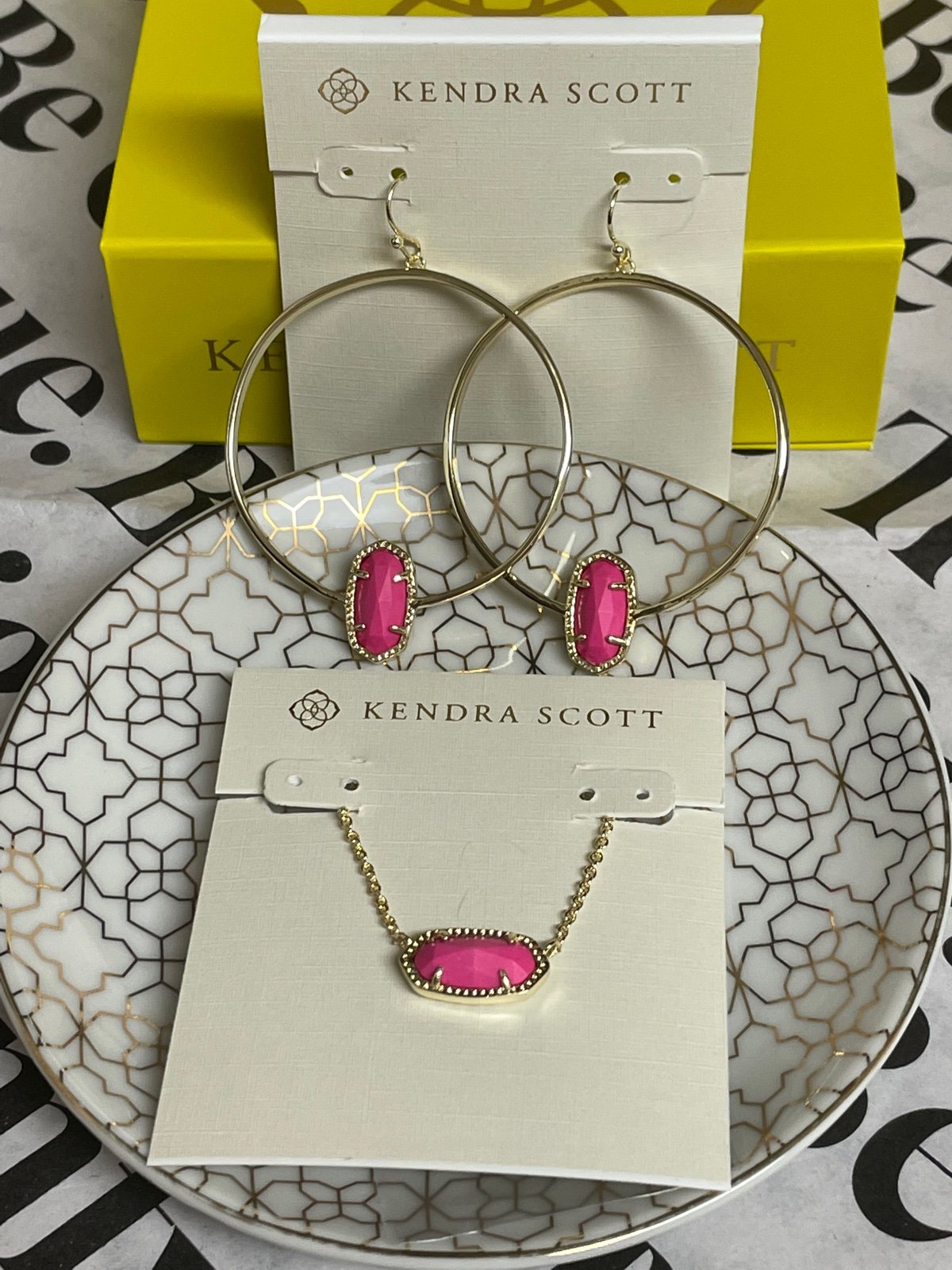 Kendra Scott Magenta Magnesite Elora Earrings and Elisa Necklace