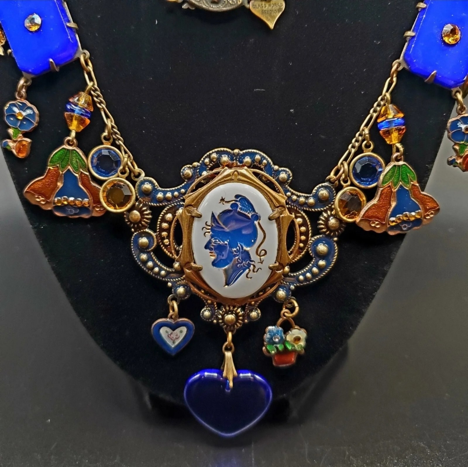 Vintage GLASSWORKS STUDIO Copper & Goldtone Multicolor Gaudy Cameo Necklace