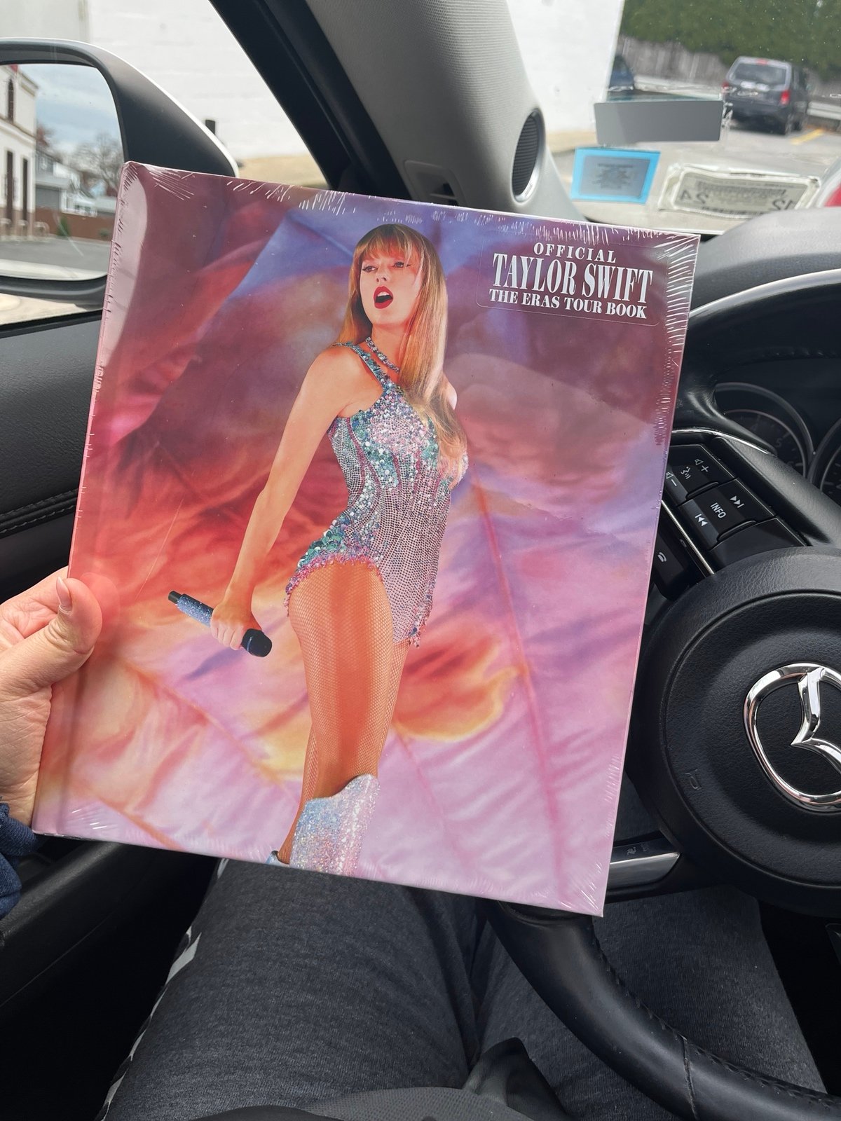 ERAS TOUR BOOK TS