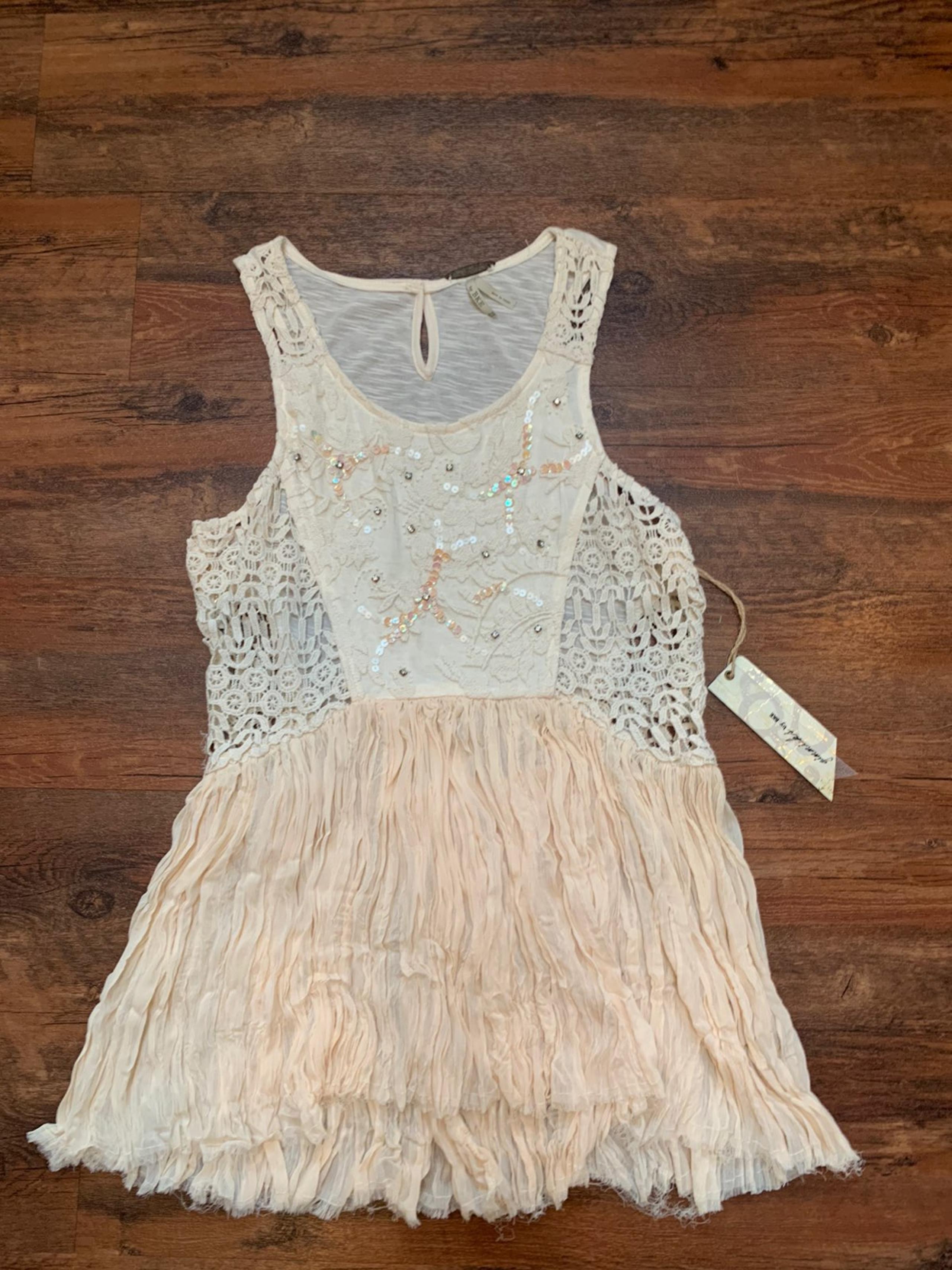 Gimmicks by BKE Embellished Top