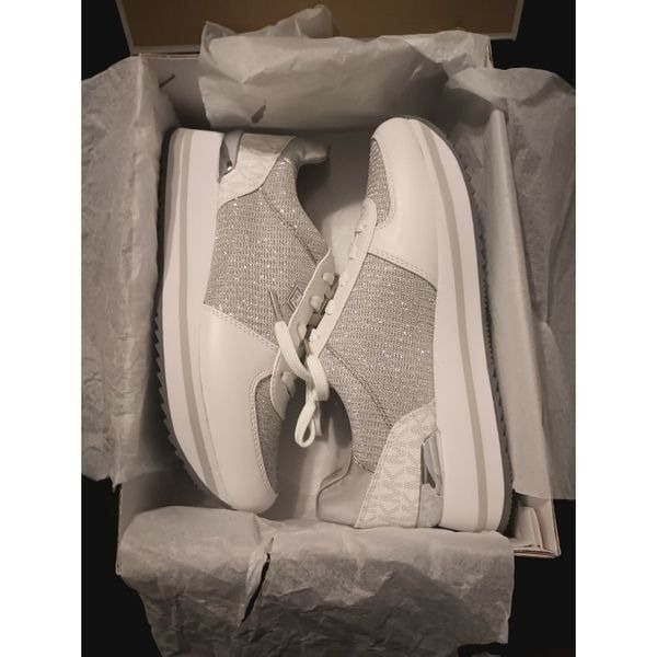 MICHAEL KORS Women's Monique Trainer Glitter Chain Mesh, SILVER SIZE 9M