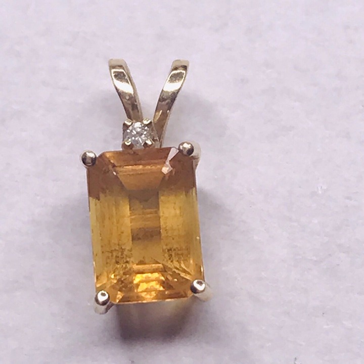 10k Gold Pendant Orange Emerald Cut Stone Diamond Chip Charm