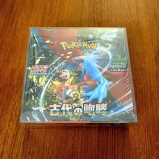 Bundle&Save MessageMe: Pokémon Ancient Roar Japanese Booster Box + Display Case