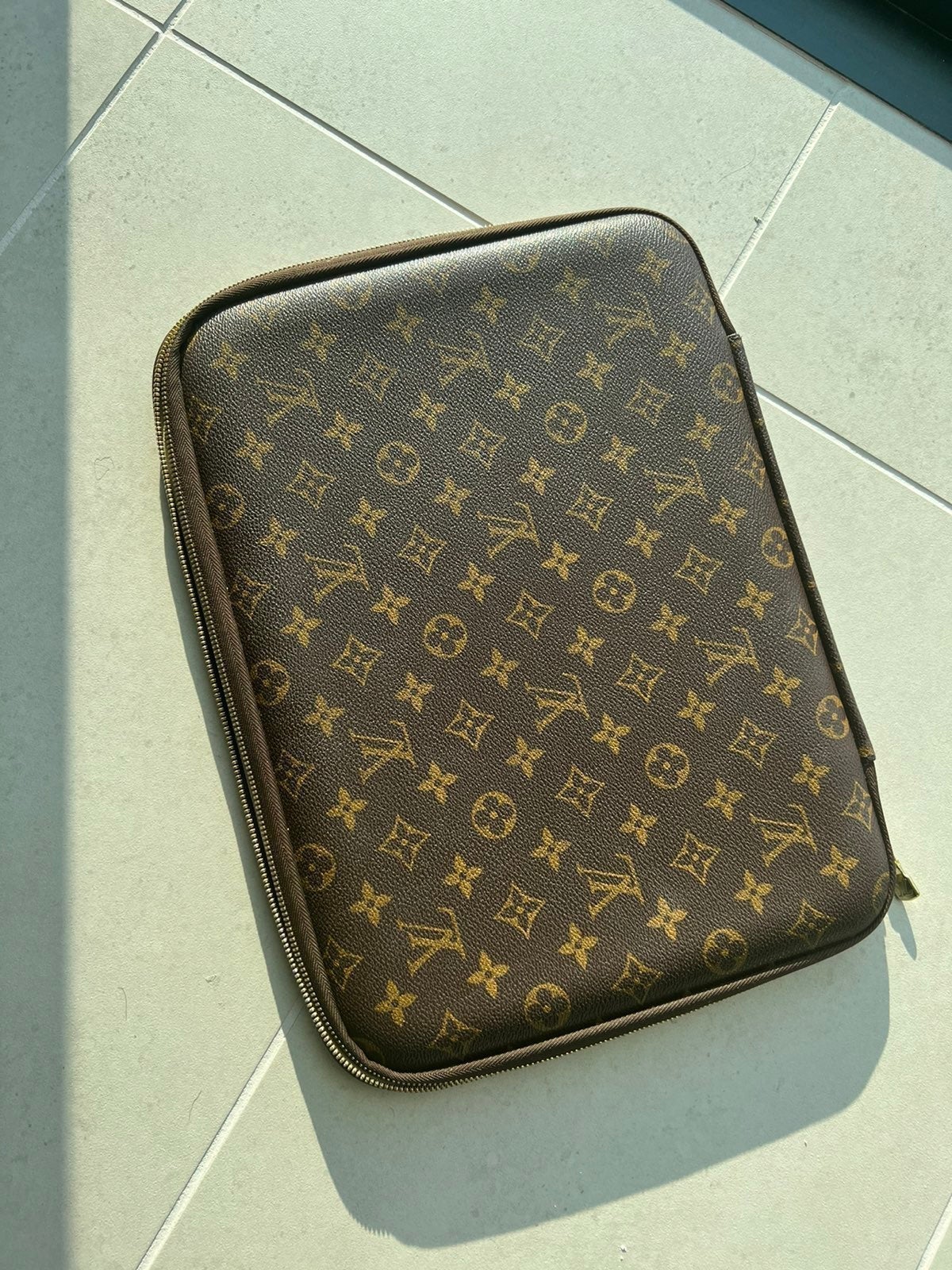 ‼️SOLD ‼️ Authentic Louis Vuitton Laptop Case