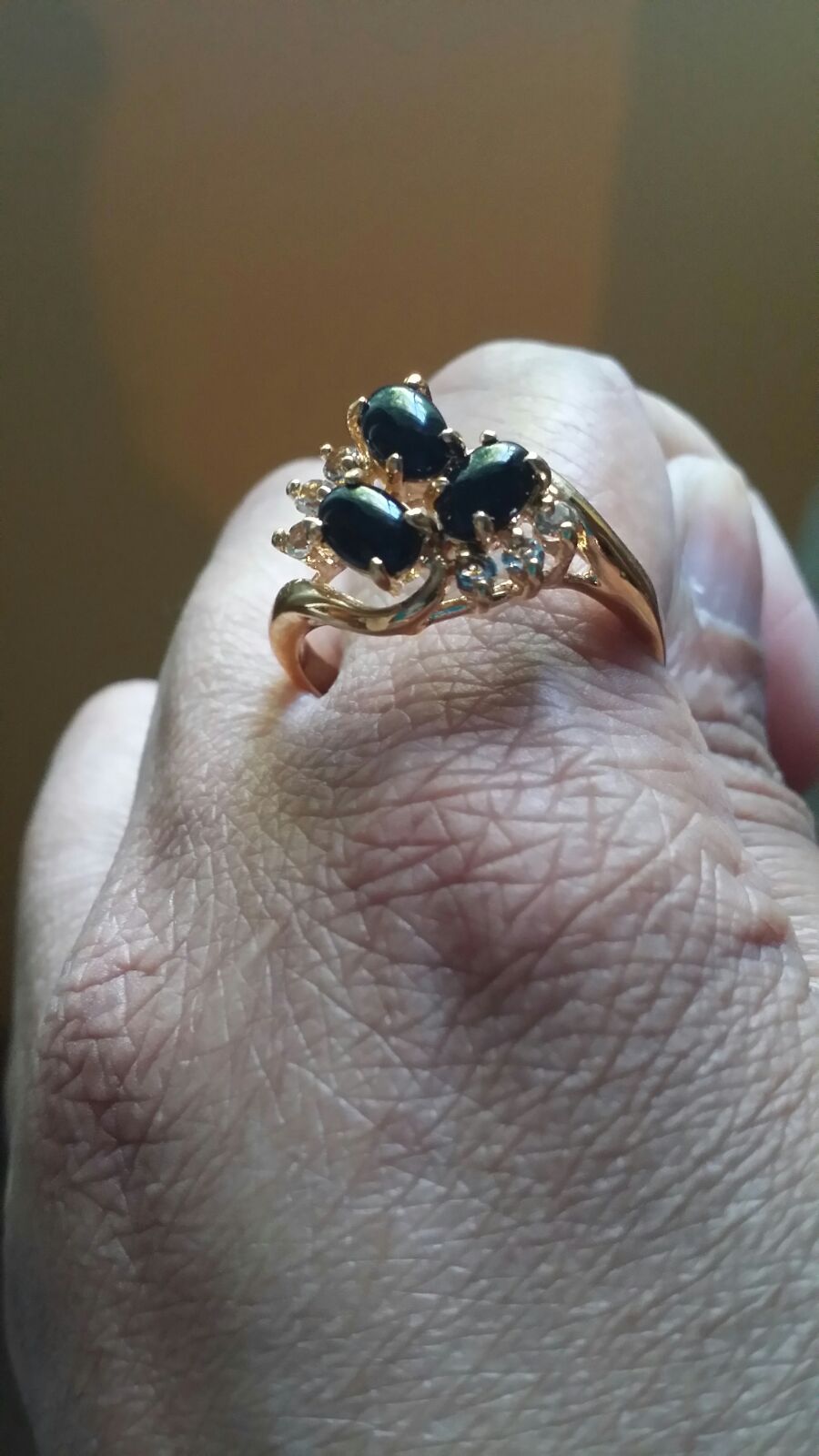 Black onyx vintage ring 18kt hge gold