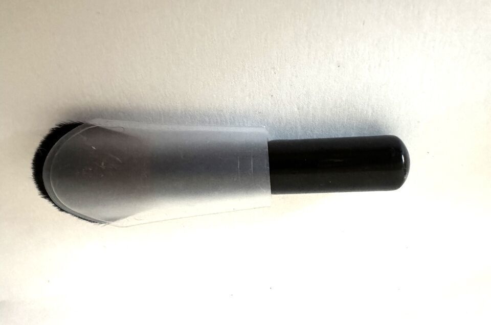 Laura Mercier Brush NWOB