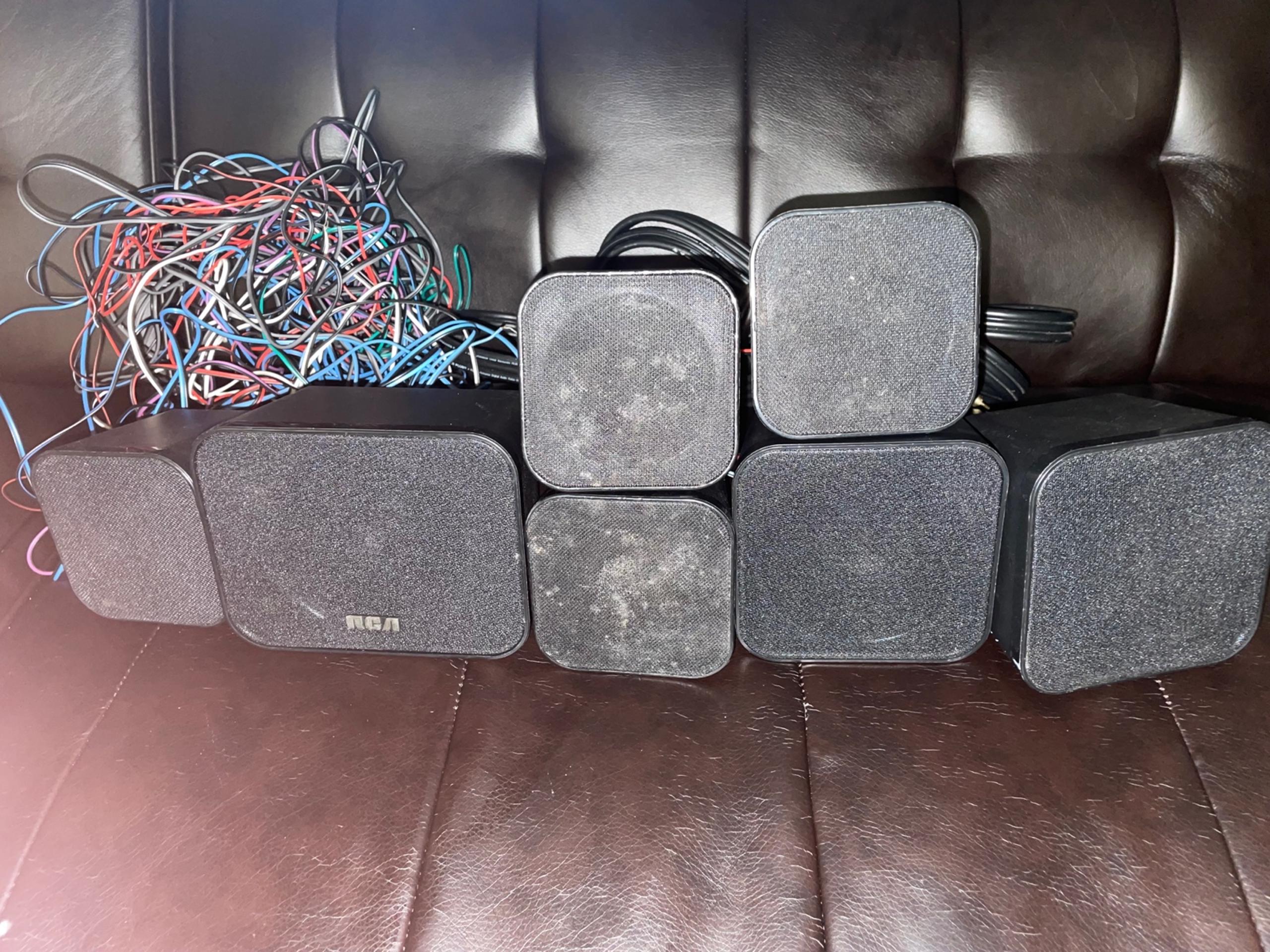 RCA Surround Sound Speakers RTB1023 Center Speaker 3 Right 3 left Lot of 7