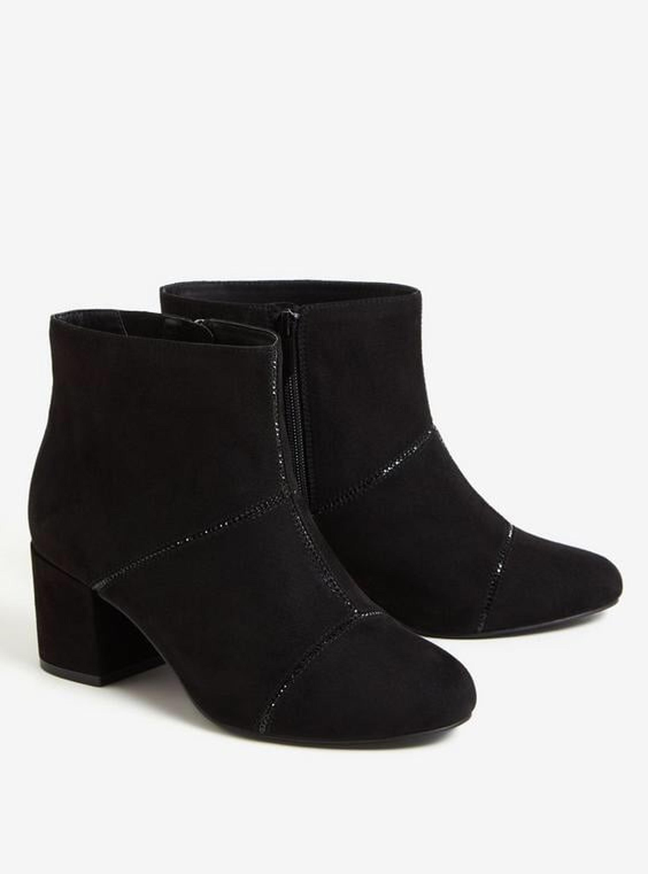 Torrid Black Ankle Boots with Chunky Block Heel and Rounded Toe 13w
