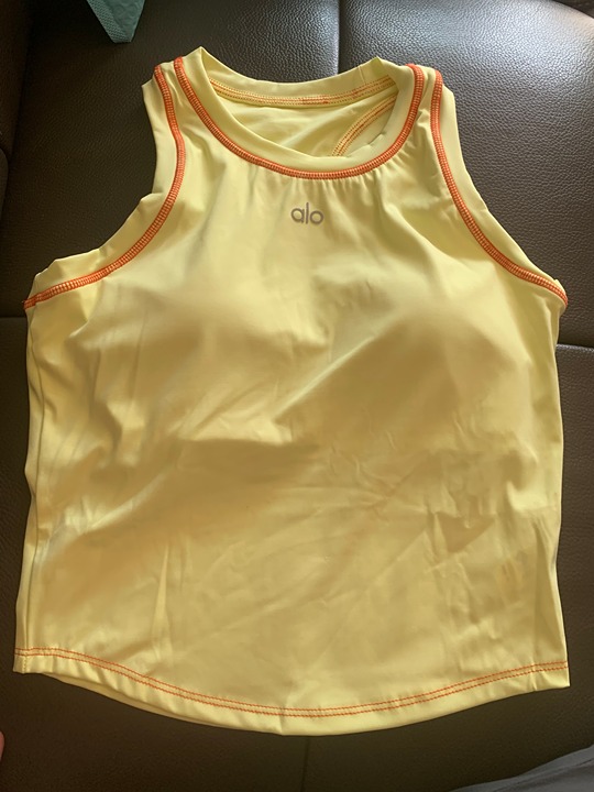 ALO Quick Dry Yoga Vest with Padded Sports Bra size:L
