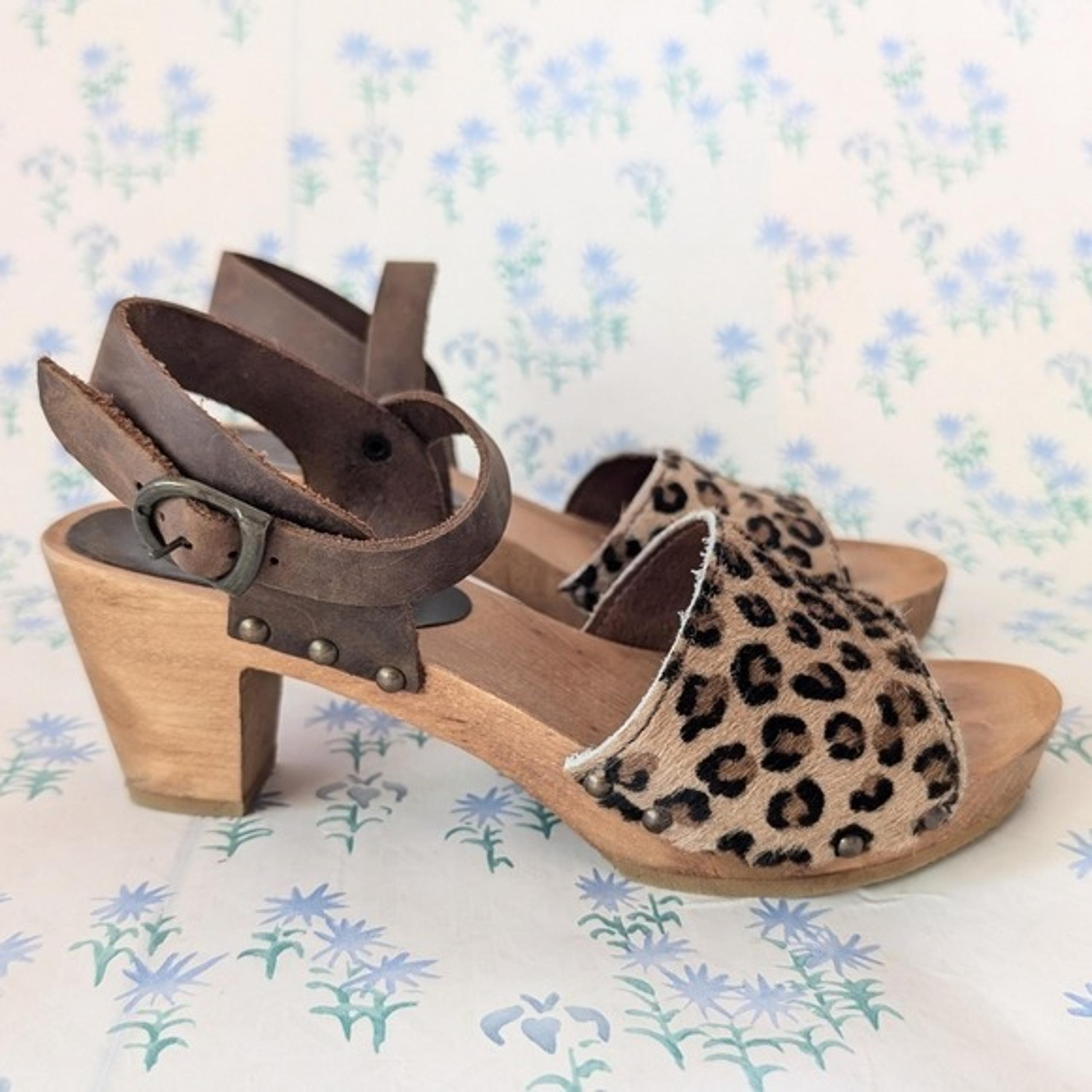 Sanita Camilla Wood Platform Sandals 38 7 Leopard Print Strappy Heels Boho 70s
