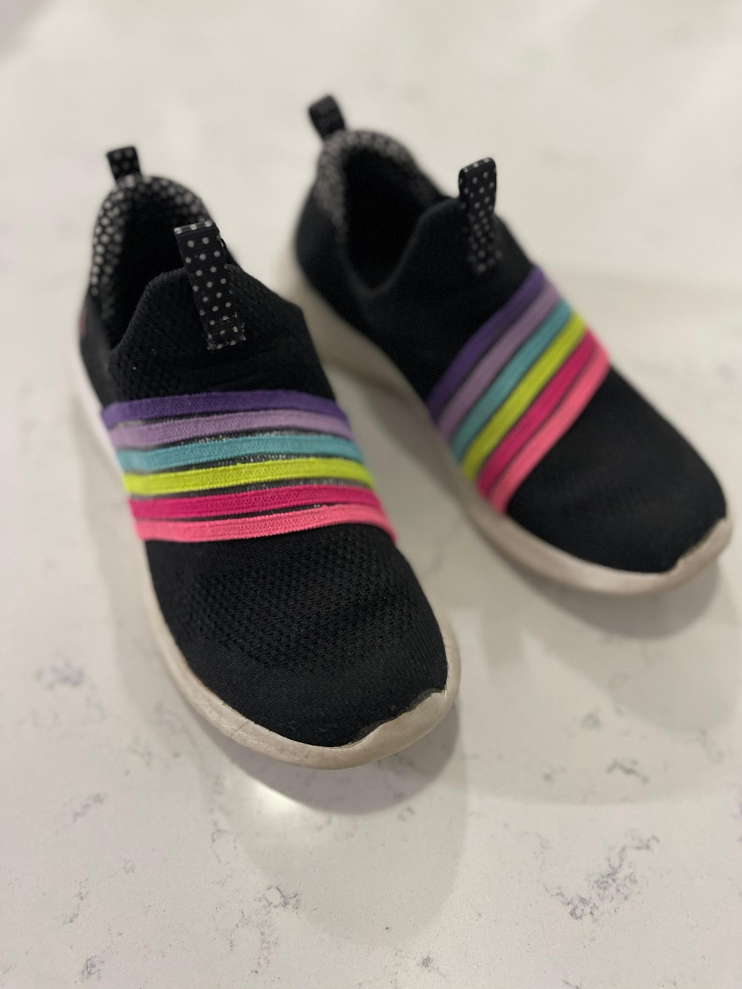 Girls Sketchers size 13.5