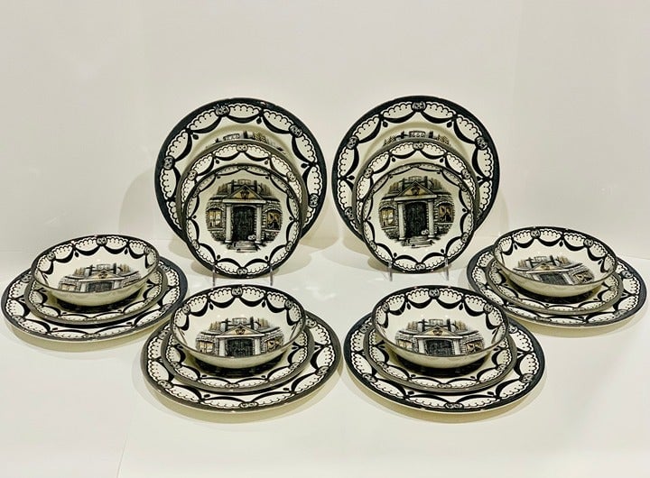 Royal Stafford Halloween Haunted House 18 Piece Set - 6 Dinner, 6 Salad, 6 Bowls