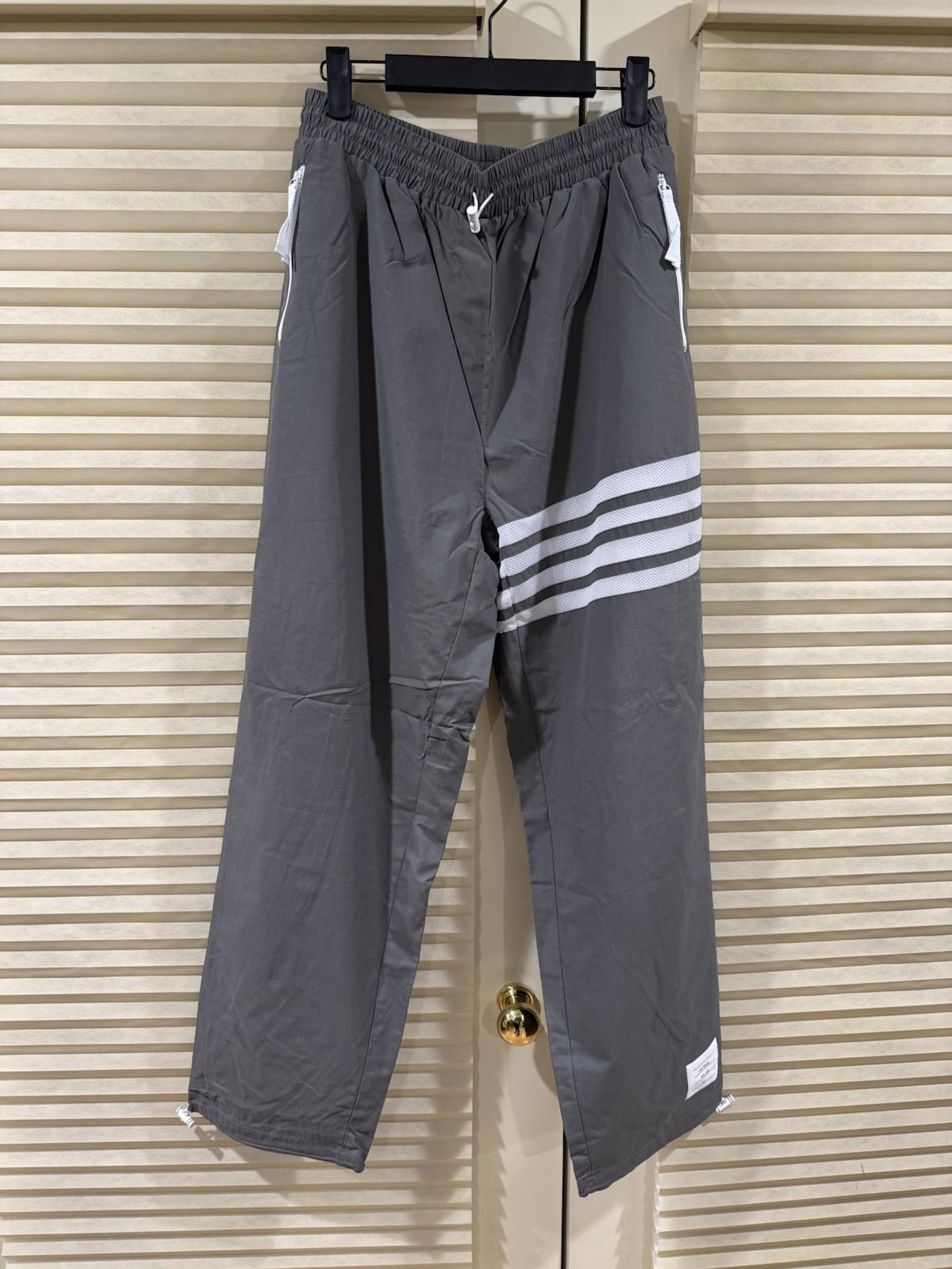 NWOT! AUTHENTIC THOM BROWNE Men 4-bar Track Pants GRAY, Size 2