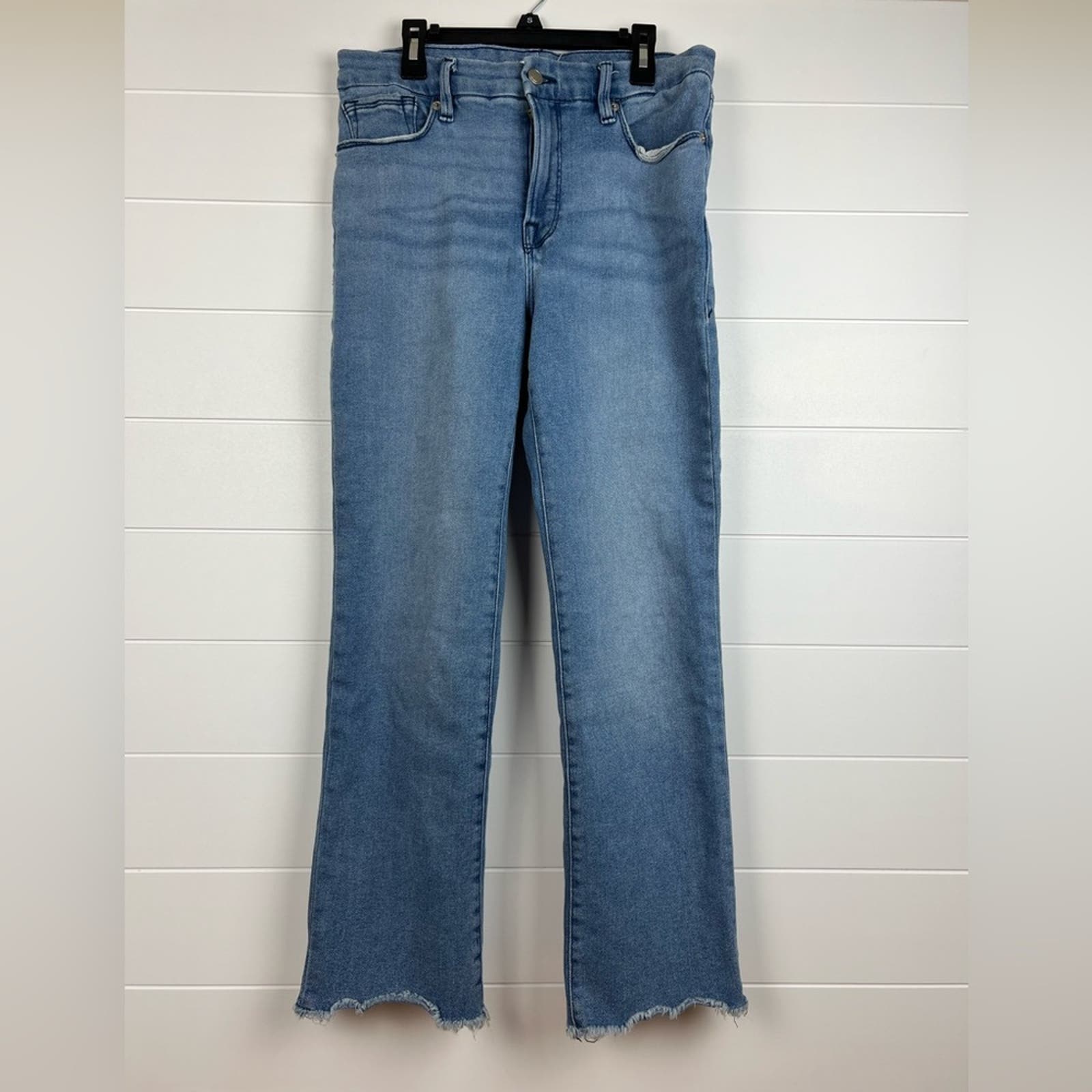 Good American straight fray crop