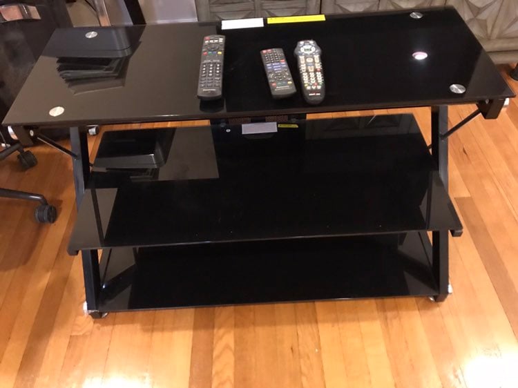 Z frame tv stand